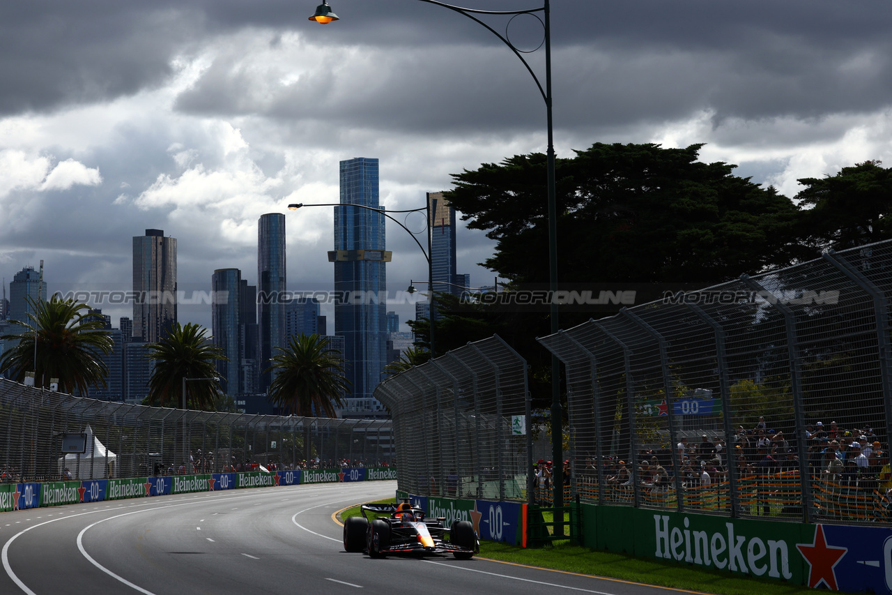 GP AUSTRALIA, Max Verstappen (NLD) Red Bull Racing RB19.

31.03.2023. Formula 1 World Championship, Rd 3, Australian Grand Prix, Albert Park, Melbourne, Australia, Practice Day.

 - www.xpbimages.com, EMail: requests@xpbimages.com ¬© Copyright: Coates / XPB Images