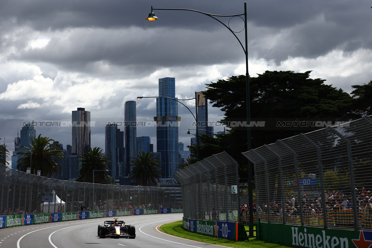 GP AUSTRALIA, Sergio Perez (MEX) Red Bull Racing RB19.

31.03.2023. Formula 1 World Championship, Rd 3, Australian Grand Prix, Albert Park, Melbourne, Australia, Practice Day.

 - www.xpbimages.com, EMail: requests@xpbimages.com ¬© Copyright: Coates / XPB Images