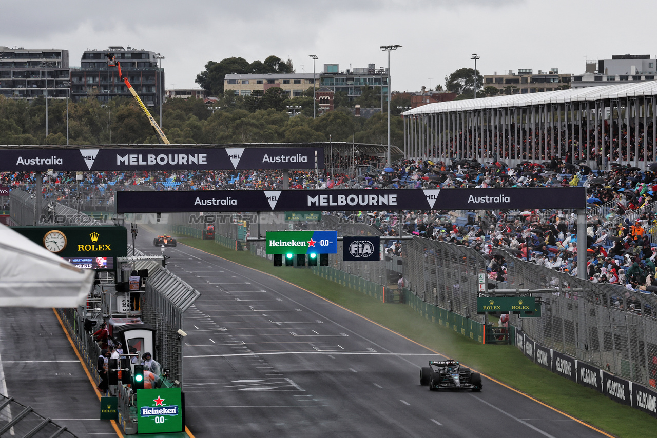GP AUSTRALIA, George Russell (GBR) Mercedes AMG F1 W14.

31.03.2023. Formula 1 World Championship, Rd 3, Australian Grand Prix, Albert Park, Melbourne, Australia, Practice Day.

 - www.xpbimages.com, EMail: requests@xpbimages.com ¬© Copyright: Coates / XPB Images