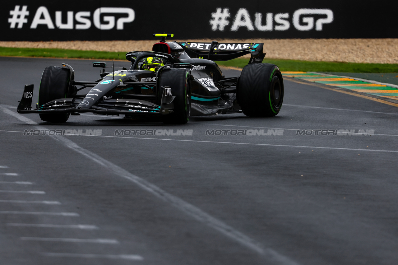 GP AUSTRALIA, Lewis Hamilton (GBR), Mercedes AMG F1  
31.03.2023. Formula 1 World Championship, Rd 3, Australian Grand Prix, Albert Park, Melbourne, Australia, Practice Day.
- www.xpbimages.com, EMail: requests@xpbimages.com ¬© Copyright: Charniaux / XPB Images