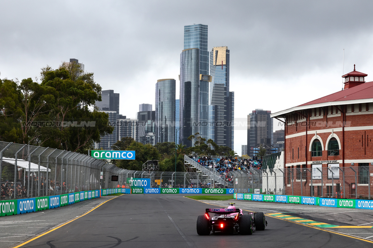 GP AUSTRALIA, Pierre Gasly (FRA), Alpine F1 Team 
31.03.2023. Formula 1 World Championship, Rd 3, Australian Grand Prix, Albert Park, Melbourne, Australia, Practice Day.
- www.xpbimages.com, EMail: requests@xpbimages.com ¬© Copyright: Charniaux / XPB Images