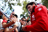 GP AUSTRALIA, Carlos Sainz Jr (ESP) Ferrari with fans.
31.03.2023. Formula 1 World Championship, Rd 3, Australian Grand Prix, Albert Park, Melbourne, Australia, Practice Day.
 - www.xpbimages.com, EMail: requests@xpbimages.com ¬© Copyright: Coates / XPB Images