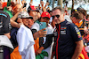 GP AUSTRALIA, Christian Horner (GBR) Red Bull Racing Team Principal with fans.
31.03.2023. Formula 1 World Championship, Rd 3, Australian Grand Prix, Albert Park, Melbourne, Australia, Practice Day.
- www.xpbimages.com, EMail: requests@xpbimages.com ¬© Copyright: Moy / XPB Images