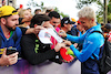 GP AUSTRALIA, Alexander Albon (THA) Williams Racing with fans.
31.03.2023. Formula 1 World Championship, Rd 3, Australian Grand Prix, Albert Park, Melbourne, Australia, Practice Day.
- www.xpbimages.com, EMail: requests@xpbimages.com ¬© Copyright: Moy / XPB Images