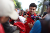 GP AUSTRALIA, Carlos Sainz Jr (ESP) Ferrari with fans.
31.03.2023. Formula 1 World Championship, Rd 3, Australian Grand Prix, Albert Park, Melbourne, Australia, Practice Day.
- www.xpbimages.com, EMail: requests@xpbimages.com ¬© Copyright: Bearne / XPB Images