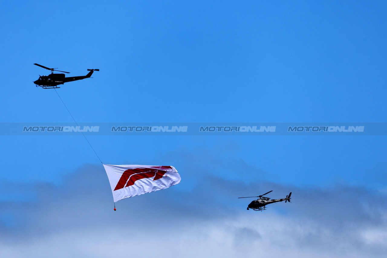 GP AUSTRIA, griglia Atmosfera.

02.07.2023. Formula 1 World Championship, Rd 10, Austrian Grand Prix, Spielberg, Austria, Gara Day.

- www.xpbimages.com, EMail: requests@xpbimages.com © Copyright: Batchelor / XPB Images