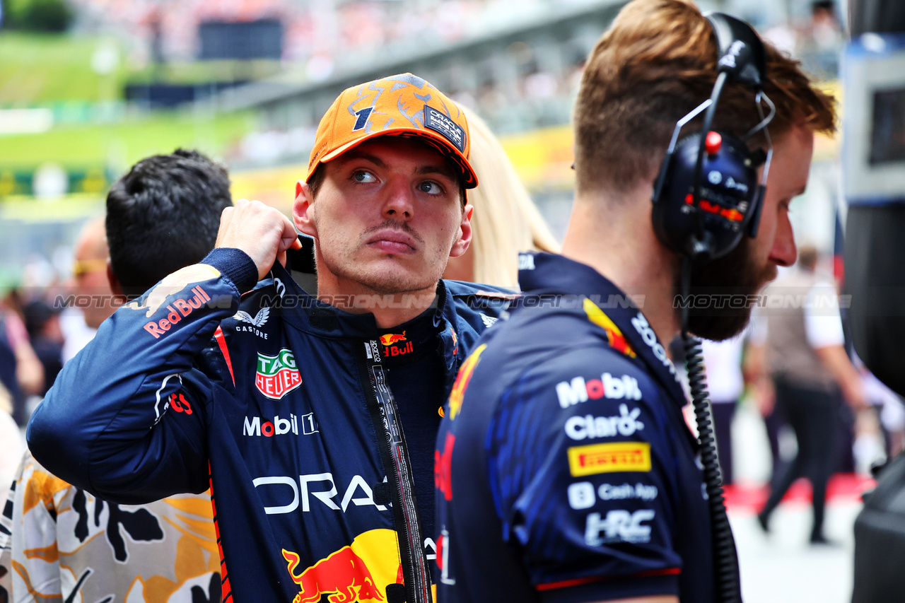 GP AUSTRIA, Max Verstappen (NLD) Red Bull Racing on the grid.

02.07.2023. Formula 1 World Championship, Rd 10, Austrian Grand Prix, Spielberg, Austria, Gara Day.

- www.xpbimages.com, EMail: requests@xpbimages.com © Copyright: Batchelor / XPB Images