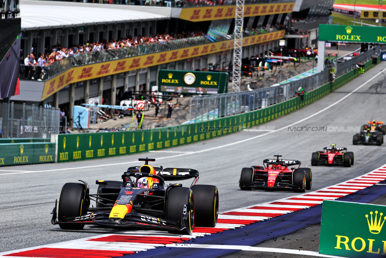 GP AUSTRIA, Max Verstappen (NLD) Red Bull Racing RB19.

02.07.2023. Formula 1 World Championship, Rd 10, Austrian Grand Prix, Spielberg, Austria, Gara Day.

- www.xpbimages.com, EMail: requests@xpbimages.com © Copyright: Batchelor / XPB Images