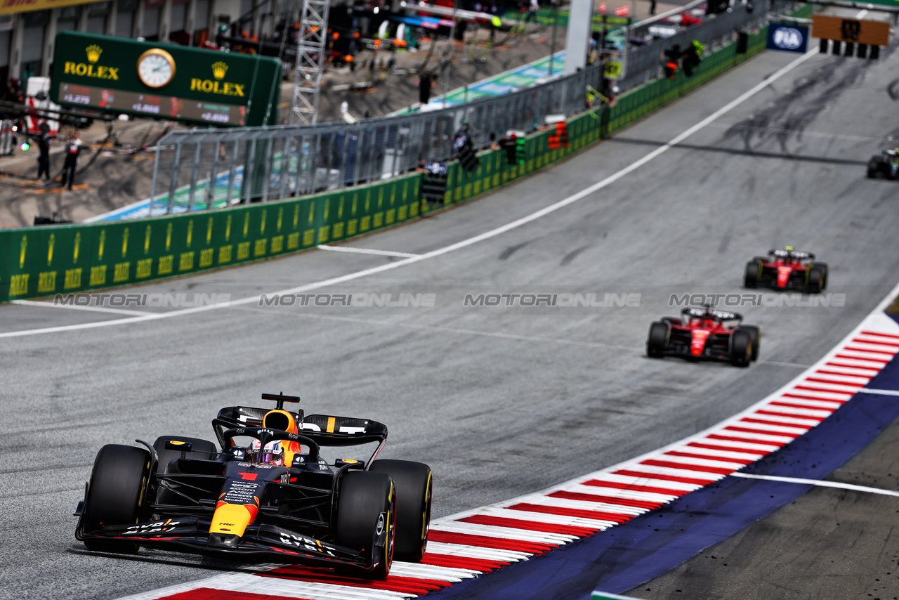 GP AUSTRIA, Max Verstappen (NLD) Red Bull Racing RB19.

02.07.2023. Formula 1 World Championship, Rd 10, Austrian Grand Prix, Spielberg, Austria, Gara Day.

- www.xpbimages.com, EMail: requests@xpbimages.com © Copyright: Batchelor / XPB Images