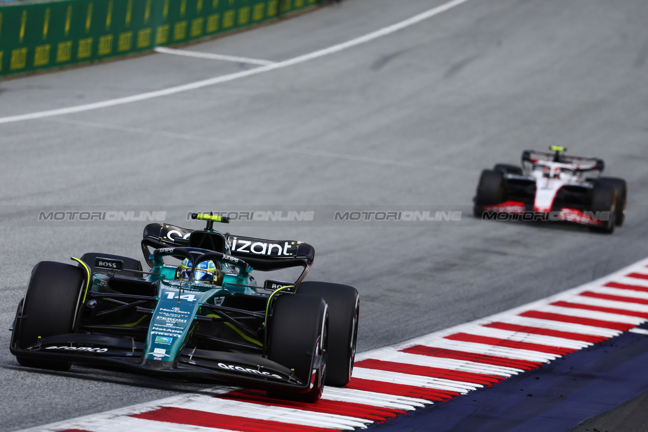 GP AUSTRIA, Fernando Alonso (ESP) Aston Martin F1 Team AMR23.



02.07.2023. Formula 1 World Championship, Rd 10, Austrian Grand Prix, Spielberg, Austria, Gara Day.

- www.xpbimages.com, EMail: requests@xpbimages.com © Copyright: Batchelor / XPB Images