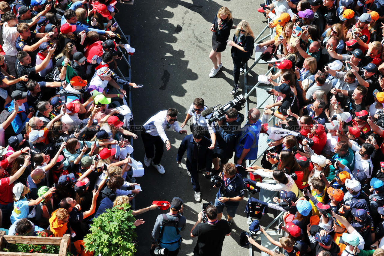 GP AUSTRIA, Yuki Tsunoda (JPN) AlphaTauri with fans.

02.07.2023. Formula 1 World Championship, Rd 10, Austrian Grand Prix, Spielberg, Austria, Gara Day.

- www.xpbimages.com, EMail: requests@xpbimages.com © Copyright: Moy / XPB Images