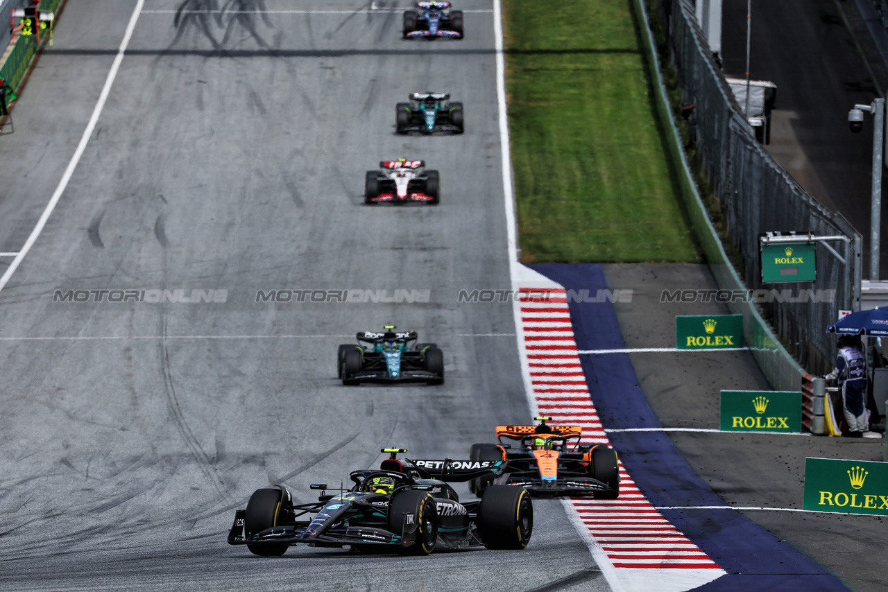 GP AUSTRIA, Lewis Hamilton (GBR) Mercedes AMG F1 W14.

02.07.2023. Formula 1 World Championship, Rd 10, Austrian Grand Prix, Spielberg, Austria, Gara Day.

- www.xpbimages.com, EMail: requests@xpbimages.com © Copyright: Moy / XPB Images