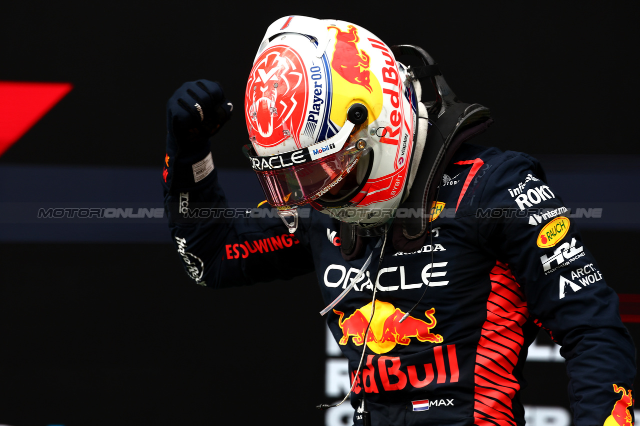 GP AUSTRIA, Gara winner Max Verstappen (NLD) Red Bull Racing celebrates in parc ferme.

02.07.2023. Formula 1 World Championship, Rd 10, Austrian Grand Prix, Spielberg, Austria, Gara Day.

 - www.xpbimages.com, EMail: requests@xpbimages.com © Copyright: Coates / XPB Images