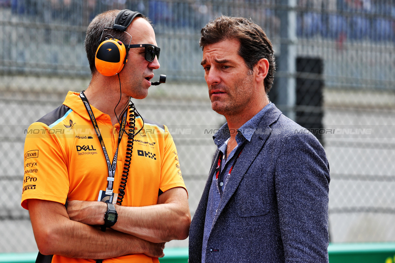 GP AUSTRIA, (L to R): Tom Stallard (GBR) McLaren Gara Engineer with Mark Webber (AUS) Channel 4 Presenter on the grid.

02.07.2023. Formula 1 World Championship, Rd 10, Austrian Grand Prix, Spielberg, Austria, Gara Day.

- www.xpbimages.com, EMail: requests@xpbimages.com © Copyright: Moy / XPB Images