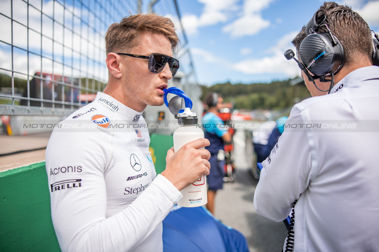 GP AUSTRIA, Logan Sargeant (USA) Williams Racing on the grid.

02.07.2023. Formula 1 World Championship, Rd 10, Austrian Grand Prix, Spielberg, Austria, Gara Day.

- www.xpbimages.com, EMail: requests@xpbimages.com © Copyright: Bearne / XPB Images