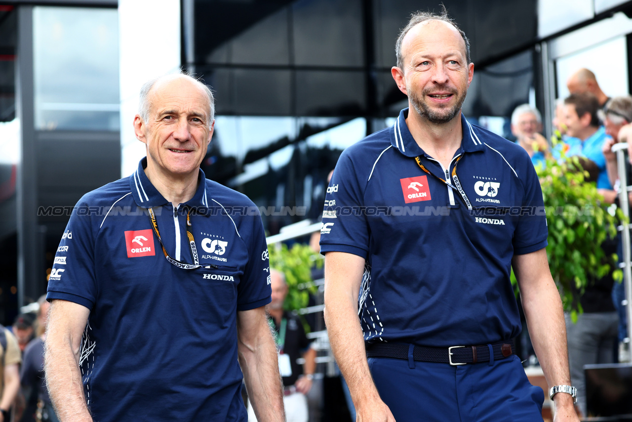 GP AUSTRIA, Franz Tost (AUT) AlphaTauri Team Principal (Left).

02.07.2023. Formula 1 World Championship, Rd 10, Austrian Grand Prix, Spielberg, Austria, Gara Day.

- www.xpbimages.com, EMail: requests@xpbimages.com © Copyright: Batchelor / XPB Images