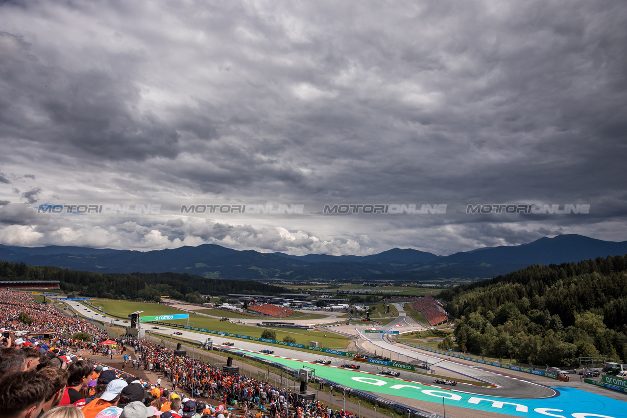 GP AUSTRIA, Gara action.

02.07.2023. Formula 1 World Championship, Rd 10, Austrian Grand Prix, Spielberg, Austria, Gara Day.

- www.xpbimages.com, EMail: requests@xpbimages.com © Copyright: Bearne / XPB Images