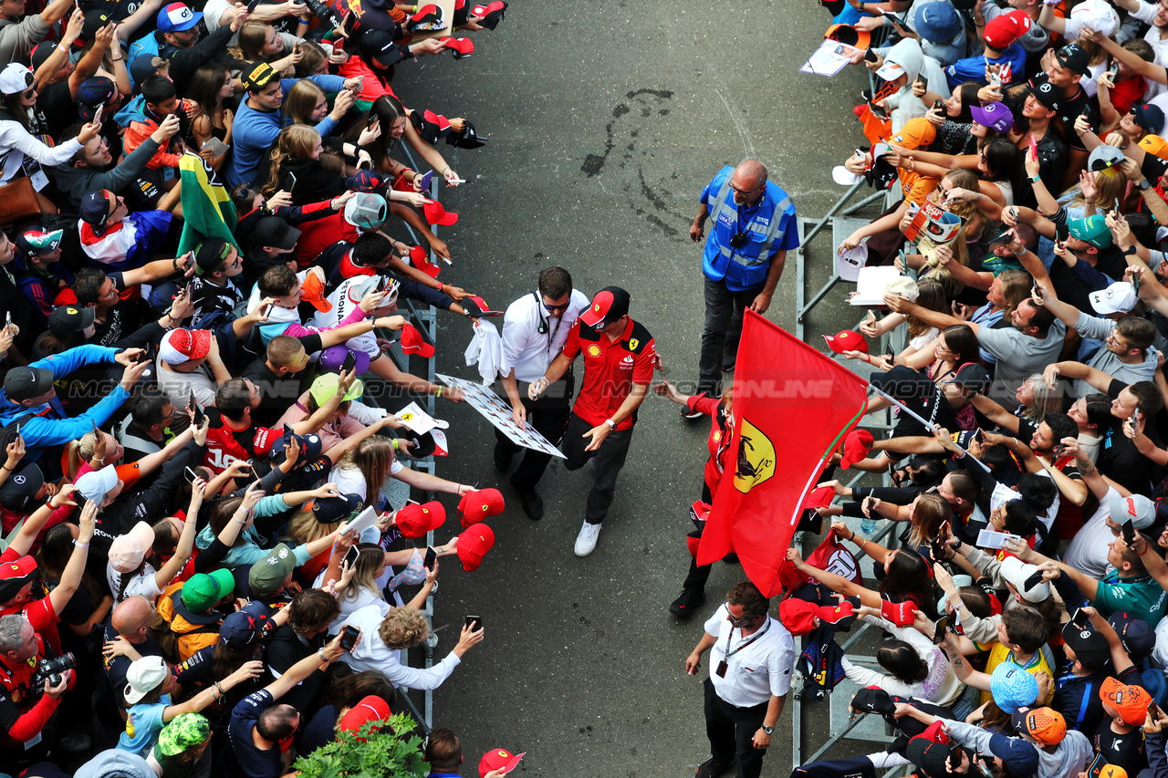 GP AUSTRIA, Charles Leclerc (MON) Ferrari with fans.

02.07.2023. Formula 1 World Championship, Rd 10, Austrian Grand Prix, Spielberg, Austria, Gara Day.

- www.xpbimages.com, EMail: requests@xpbimages.com © Copyright: Moy / XPB Images