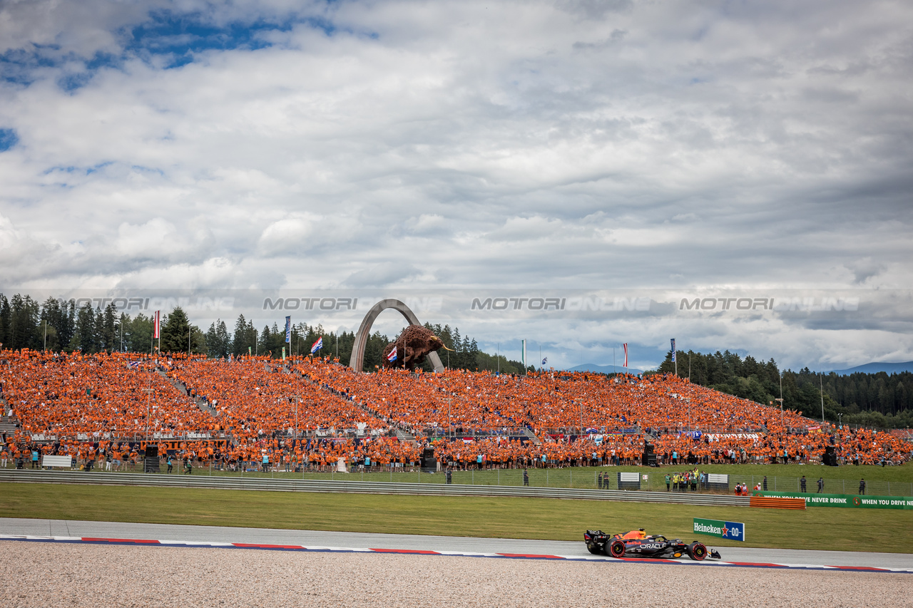 GP AUSTRIA, Max Verstappen (NLD) Red Bull Racing RB19.

02.07.2023. Formula 1 World Championship, Rd 10, Austrian Grand Prix, Spielberg, Austria, Gara Day.

- www.xpbimages.com, EMail: requests@xpbimages.com © Copyright: Bearne / XPB Images