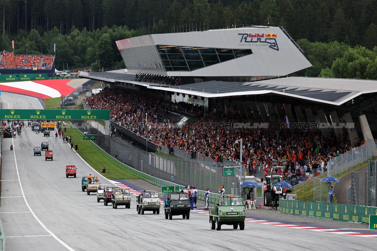 GP AUSTRIA, Drivers' parade.

02.07.2023. Formula 1 World Championship, Rd 10, Austrian Grand Prix, Spielberg, Austria, Gara Day.

- www.xpbimages.com, EMail: requests@xpbimages.com © Copyright: Moy / XPB Images