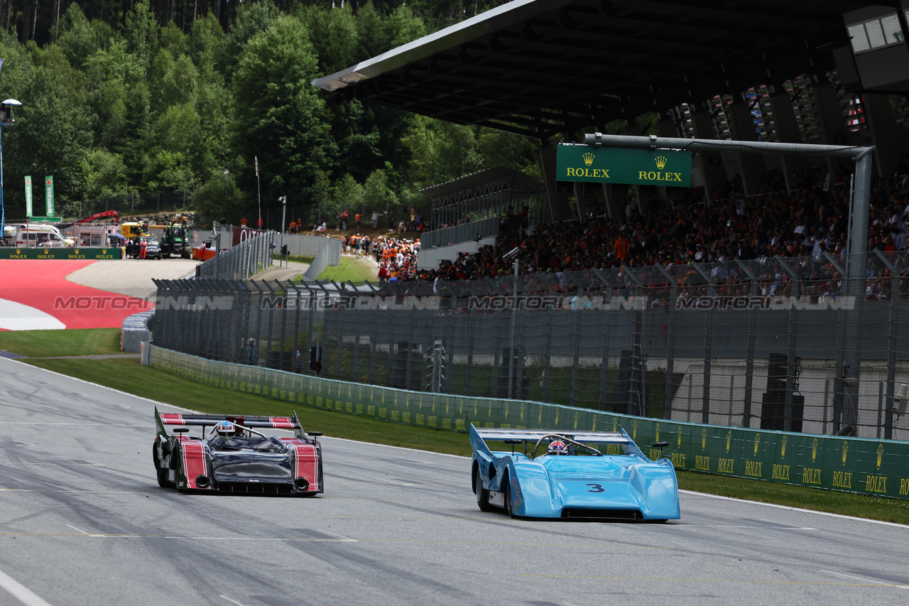 GP AUSTRIA, Alex Wurz (AUT) Williams Racing Driver Mentor (Left) in a historic sports car.

02.07.2023. Formula 1 World Championship, Rd 10, Austrian Grand Prix, Spielberg, Austria, Gara Day.

- www.xpbimages.com, EMail: requests@xpbimages.com © Copyright: Moy / XPB Images