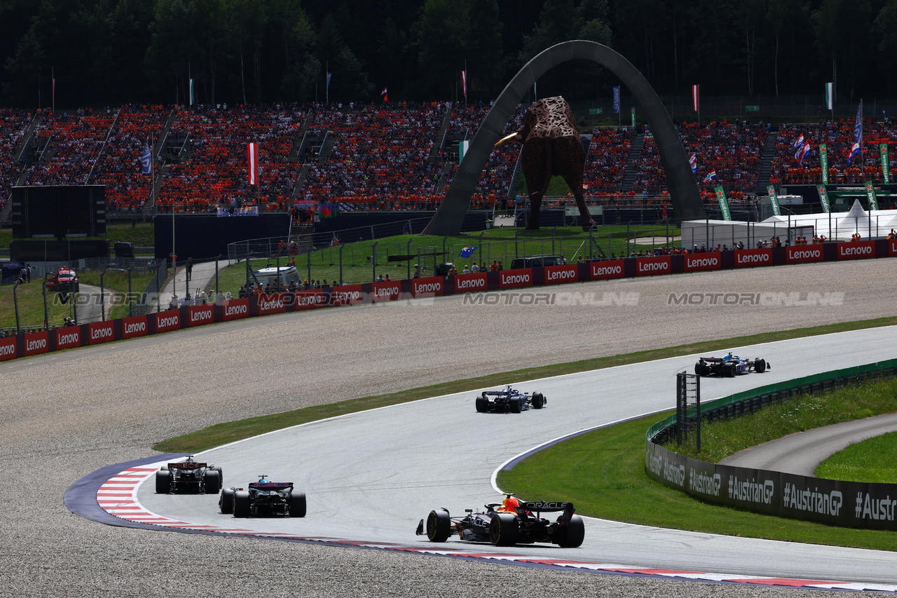 GP AUSTRIA, Max Verstappen (NLD) Red Bull Racing RB19.

02.07.2023. Formula 1 World Championship, Rd 10, Austrian Grand Prix, Spielberg, Austria, Gara Day.

 - www.xpbimages.com, EMail: requests@xpbimages.com © Copyright: Coates / XPB Images