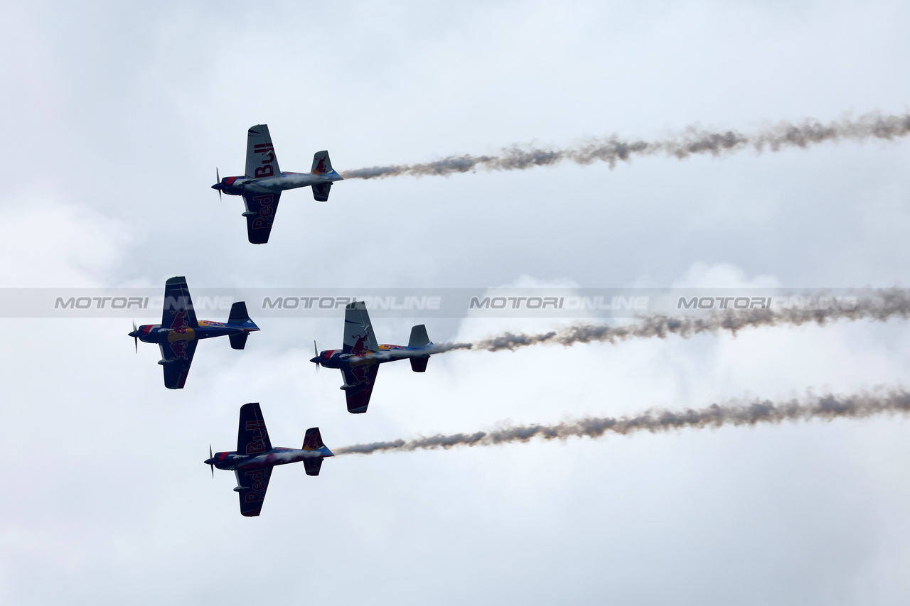 GP AUSTRIA, Circuit Atmosfera - Red Bull air display.

02.07.2023. Formula 1 World Championship, Rd 10, Austrian Grand Prix, Spielberg, Austria, Gara Day.

- www.xpbimages.com, EMail: requests@xpbimages.com © Copyright: Batchelor / XPB Images