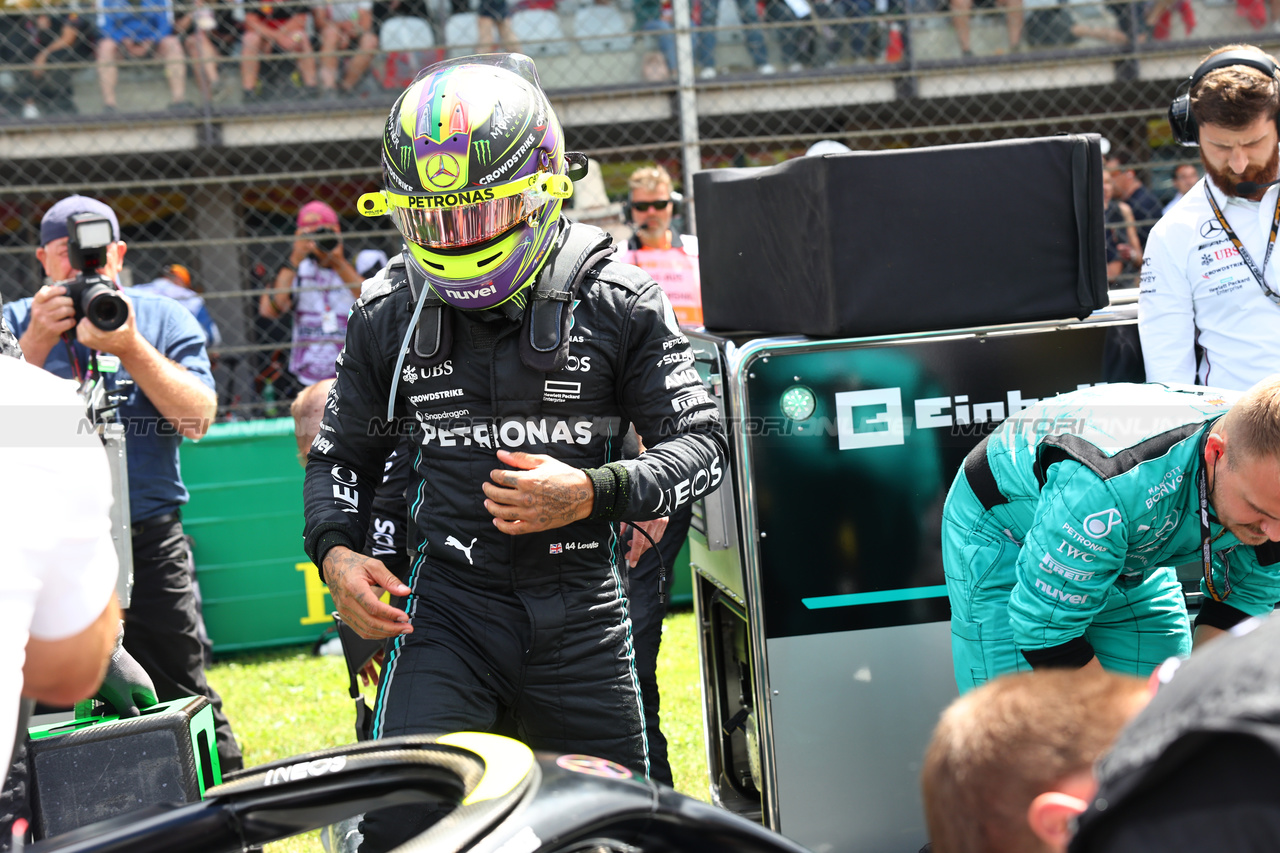 GP AUSTRIA, Lewis Hamilton (GBR) Mercedes AMG F1 on the grid.

02.07.2023. Formula 1 World Championship, Rd 10, Austrian Grand Prix, Spielberg, Austria, Gara Day.

- www.xpbimages.com, EMail: requests@xpbimages.com © Copyright: Batchelor / XPB Images