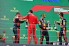 GP AUSTRIA, (L to R): Phil Turner (GBR) Red Bull Racing Chief Mechanic; Charles Leclerc (MON) Ferrari; Max Verstappen (NLD) Red Bull Racing; e Sergio Perez (MEX) Red Bull Racing, vincitore.
02.07.2023. Formula 1 World Championship, Rd 10, Austrian Grand Prix, Spielberg, Austria, Gara Day.
- www.xpbimages.com, EMail: requests@xpbimages.com © Copyright: Moy / XPB Images