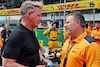 GP AUSTRIA, (L to R): Gordon Ramsey (GBR) Celebrity Chef with Zak Brown (USA) McLaren Executive Director on the grid.
02.07.2023. Formula 1 World Championship, Rd 10, Austrian Grand Prix, Spielberg, Austria, Gara Day.
- www.xpbimages.com, EMail: requests@xpbimages.com © Copyright: Batchelor / XPB Images