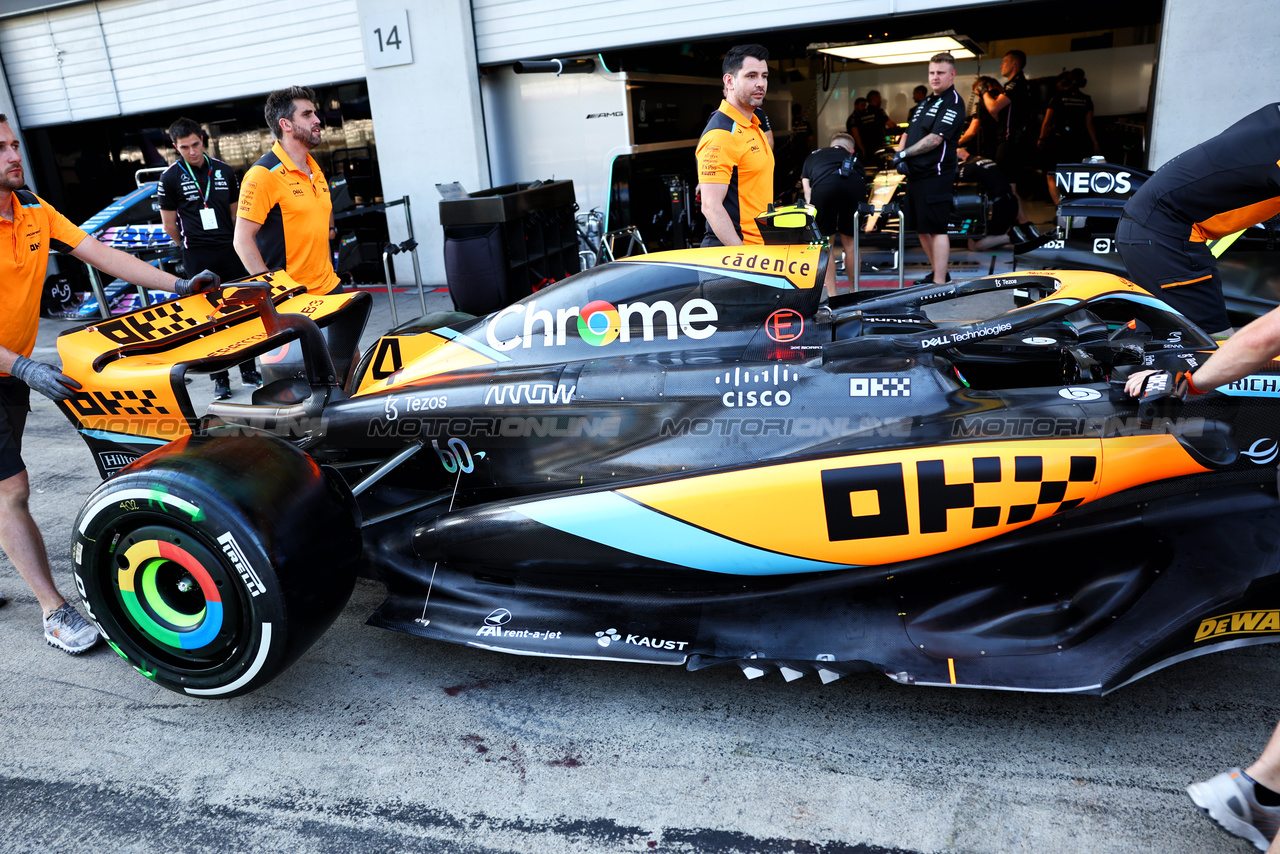 GP AUSTRIA, McLaren MCL60 floor, sidepod, e engine cover detail.

29.06.2023. Formula 1 World Championship, Rd 10, Austrian Grand Prix, Spielberg, Austria, Preparation Day.

- www.xpbimages.com, EMail: requests@xpbimages.com © Copyright: Batchelor / XPB Images