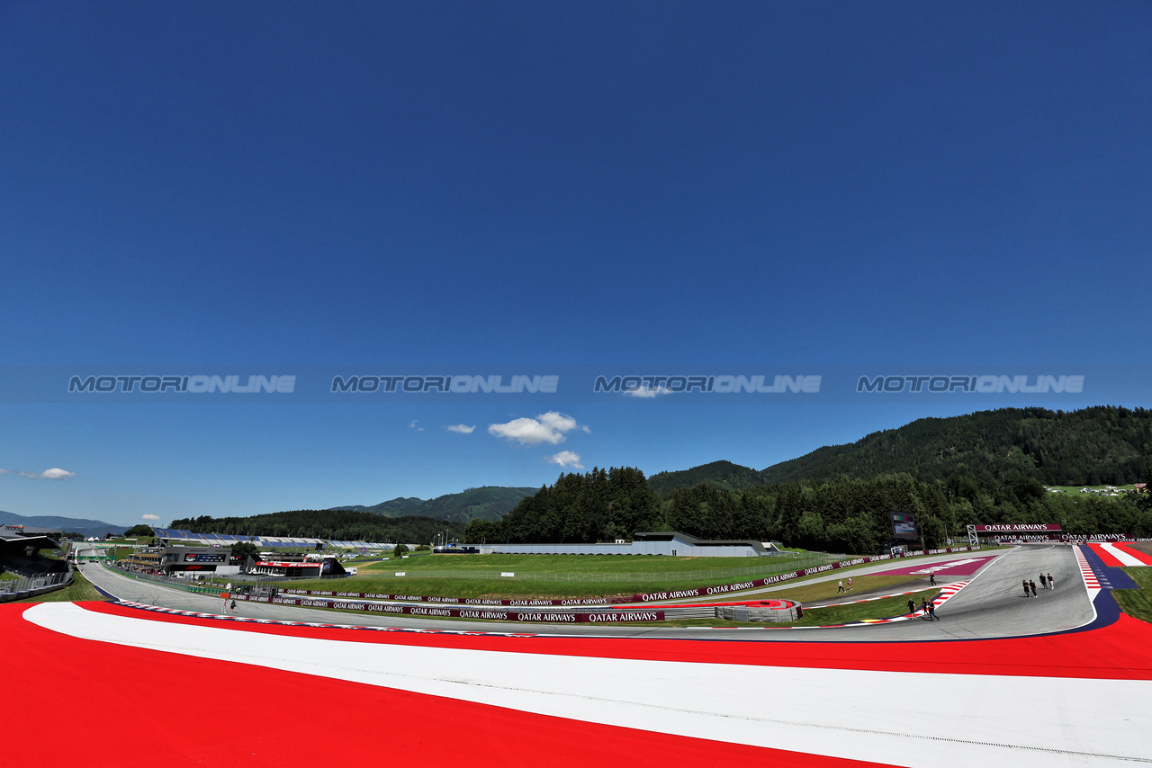 GP AUSTRIA, Circuit Atmosfera.

29.06.2023. Formula 1 World Championship, Rd 10, Austrian Grand Prix, Spielberg, Austria, Preparation Day.

- www.xpbimages.com, EMail: requests@xpbimages.com © Copyright: Moy / XPB Images