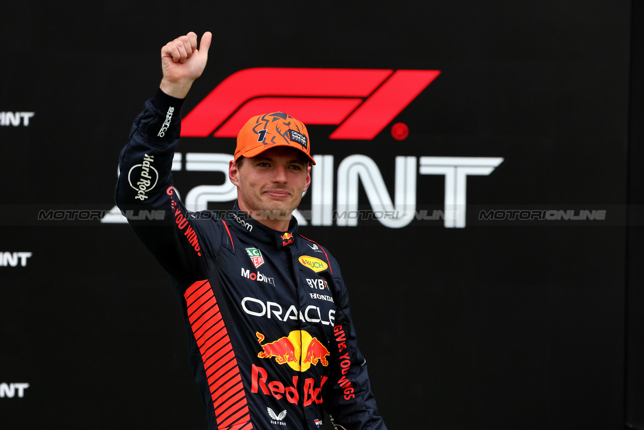 GP AUSTRIA, Max Verstappen (NLD) Red Bull Racing celebrates securing the first grid position for Sprint in parc ferme.

01.07.2023. Formula 1 World Championship, Rd 10, Austrian Grand Prix, Spielberg, Austria, Sprint Day.

- www.xpbimages.com, EMail: requests@xpbimages.com © Copyright: Moy / XPB Images