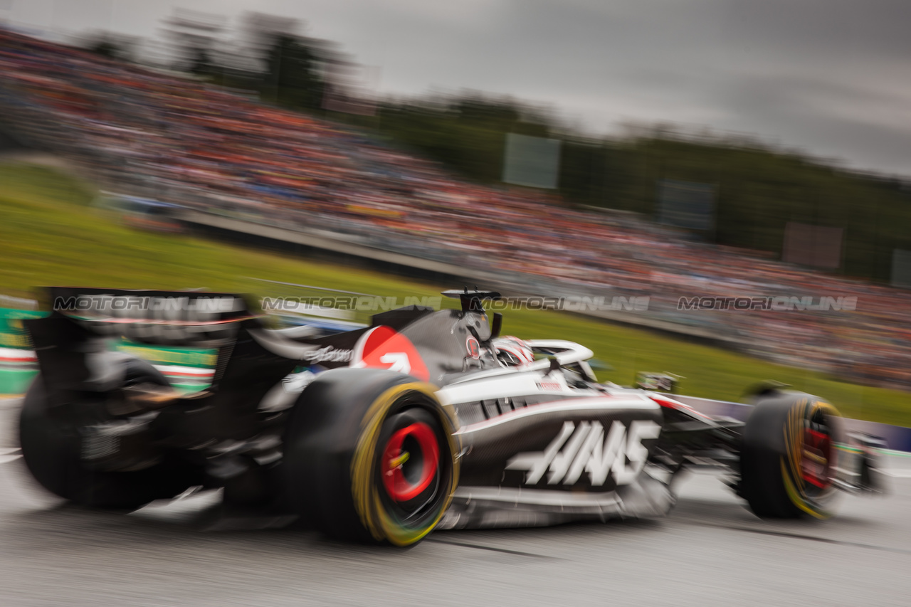 GP AUSTRIA, Nyck de Vries (NLD) AlphaTauri AT04.

01.07.2023. Formula 1 World Championship, Rd 10, Austrian Grand Prix, Spielberg, Austria, Sprint Day.

- www.xpbimages.com, EMail: requests@xpbimages.com © Copyright: Bearne / XPB Images