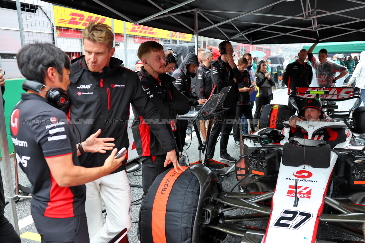 GP AUSTRIA, Nico Hulkenberg (GER) Haas VF-23 on the grid.

01.07.2023. Formula 1 World Championship, Rd 10, Austrian Grand Prix, Spielberg, Austria, Sprint Day.

- www.xpbimages.com, EMail: requests@xpbimages.com © Copyright: Batchelor / XPB Images