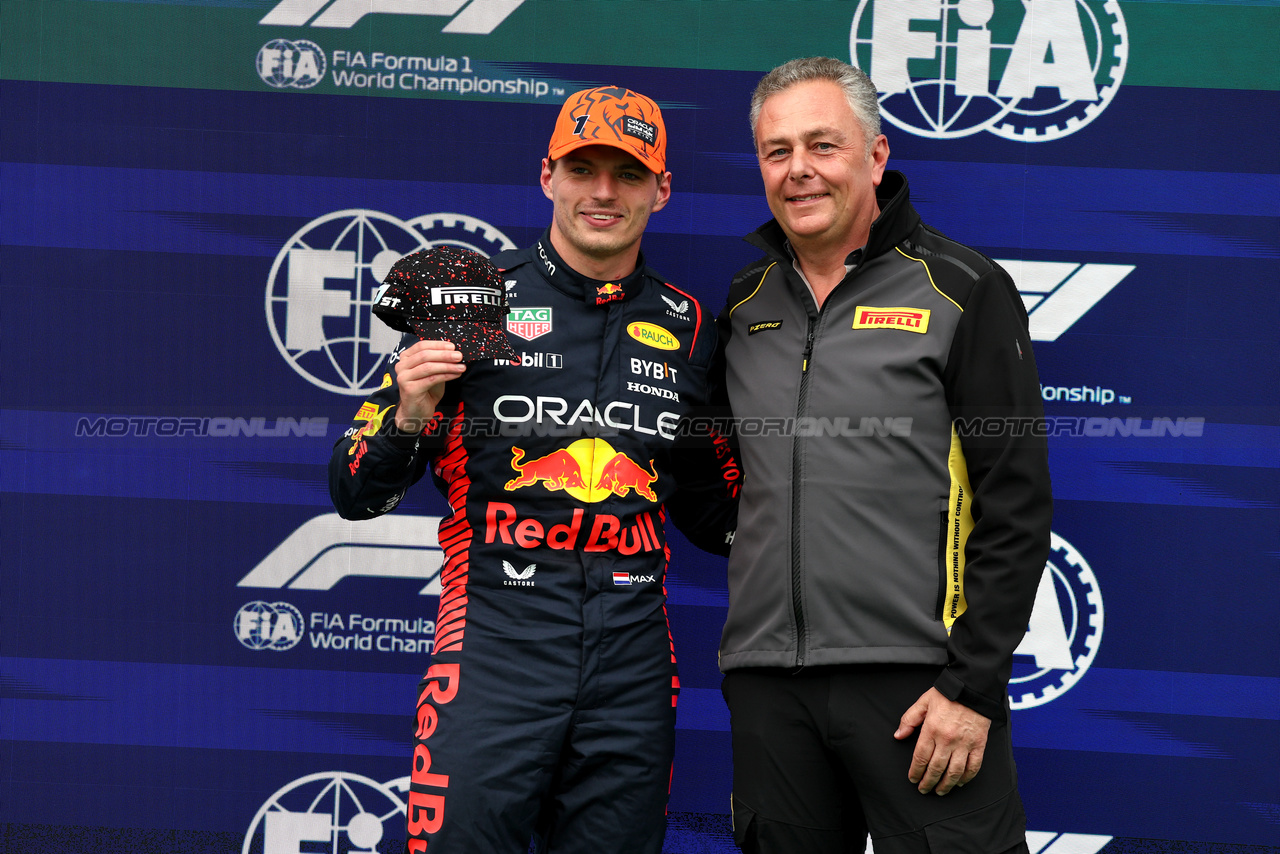 GP AUSTRIA, (L to R): Max Verstappen (NLD) Red Bull Racing celebrates securing the first grid position for Sprint in parc ferme with Mario Isola (ITA) Pirelli Racing Manager.

01.07.2023. Formula 1 World Championship, Rd 10, Austrian Grand Prix, Spielberg, Austria, Sprint Day.

- www.xpbimages.com, EMail: requests@xpbimages.com © Copyright: Moy / XPB Images