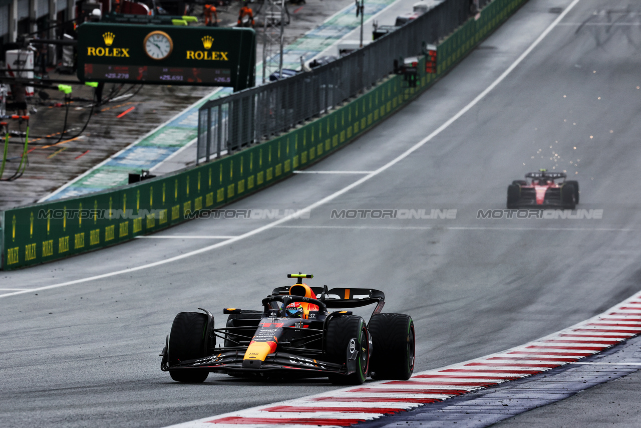 GP AUSTRIA, Sergio Perez (MEX) Red Bull Racing RB19.

01.07.2023. Formula 1 World Championship, Rd 10, Austrian Grand Prix, Spielberg, Austria, Sprint Day.

- www.xpbimages.com, EMail: requests@xpbimages.com © Copyright: Moy / XPB Images
