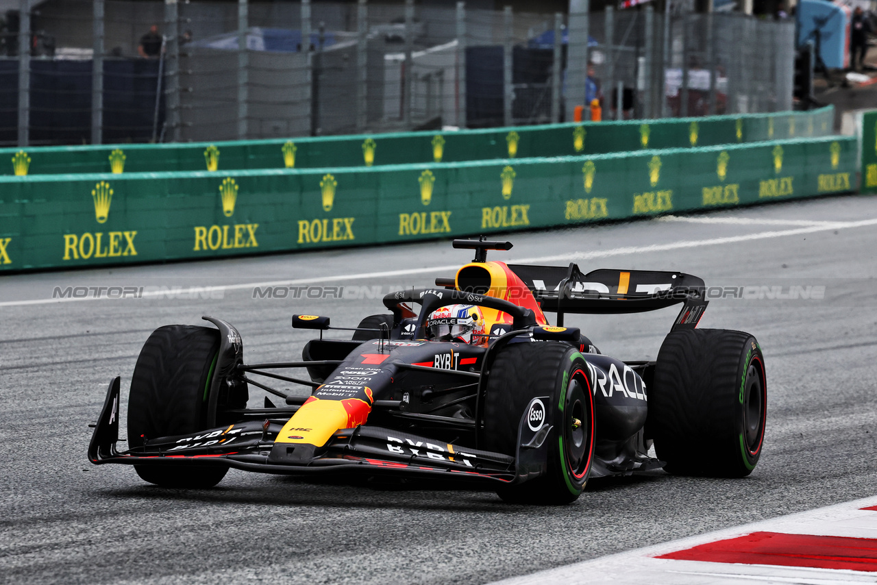 GP AUSTRIA, Max Verstappen (NLD) Red Bull Racing RB19.

01.07.2023. Formula 1 World Championship, Rd 10, Austrian Grand Prix, Spielberg, Austria, Sprint Day.

- www.xpbimages.com, EMail: requests@xpbimages.com © Copyright: Moy / XPB Images