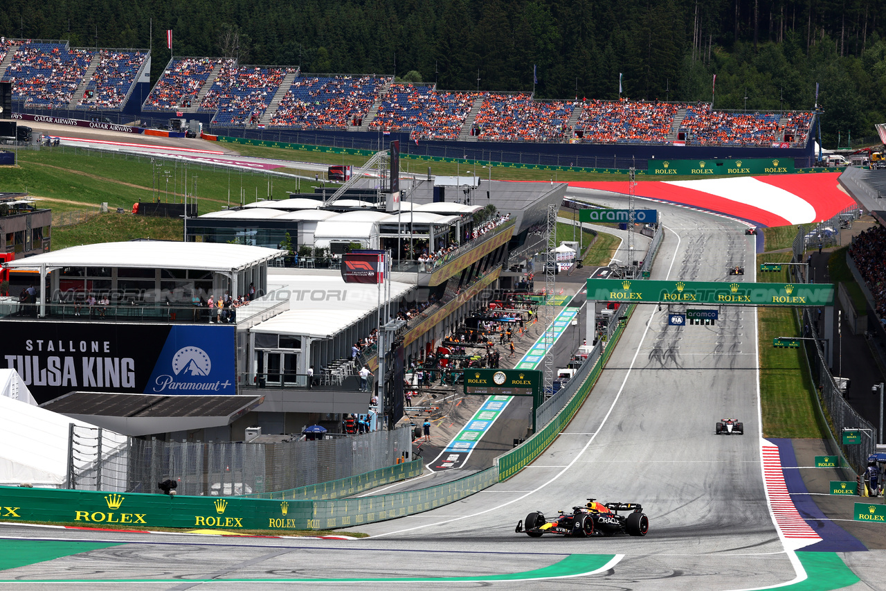 GP AUSTRIA, Max Verstappen (NLD) Red Bull Racing RB19.

30.06.2023. Formula 1 World Championship, Rd 10, Austrian Grand Prix, Spielberg, Austria, Qualifiche Day.

 - www.xpbimages.com, EMail: requests@xpbimages.com © Copyright: Coates / XPB Images
