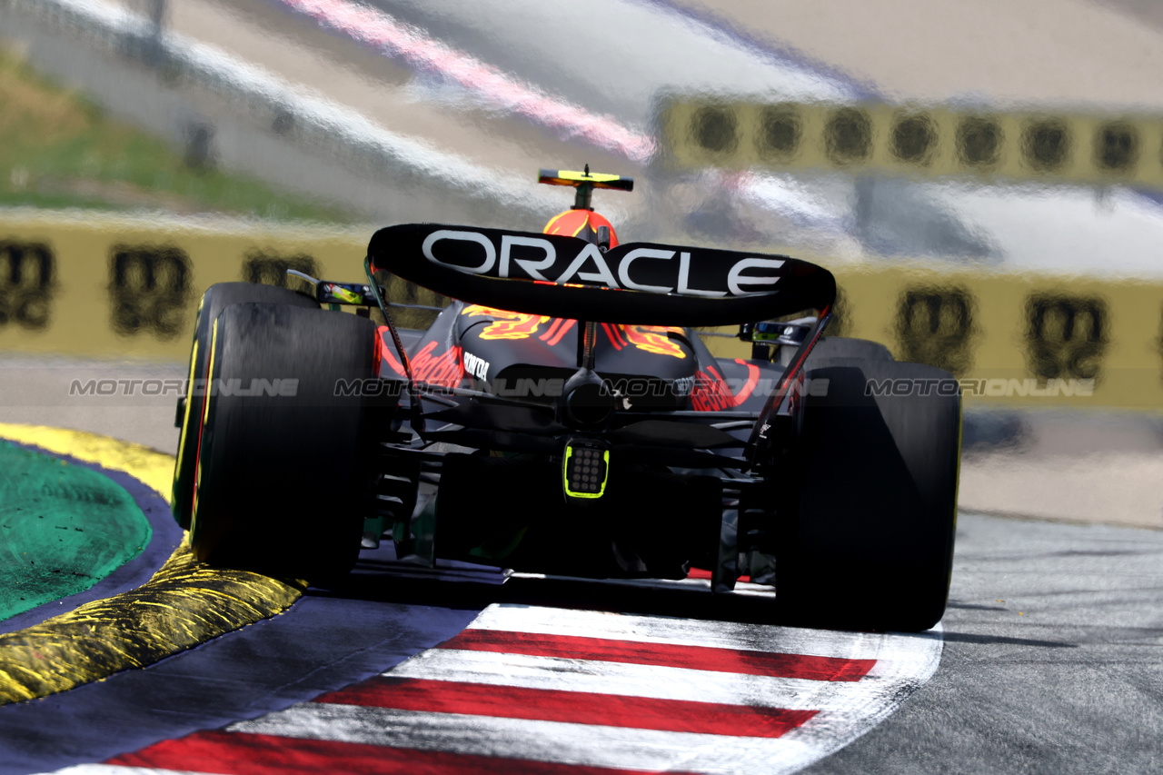 GP AUSTRIA, Sergio Perez (MEX) Red Bull Racing RB19.

30.06.2023. Formula 1 World Championship, Rd 10, Austrian Grand Prix, Spielberg, Austria, Qualifiche Day.

 - www.xpbimages.com, EMail: requests@xpbimages.com © Copyright: Coates / XPB Images