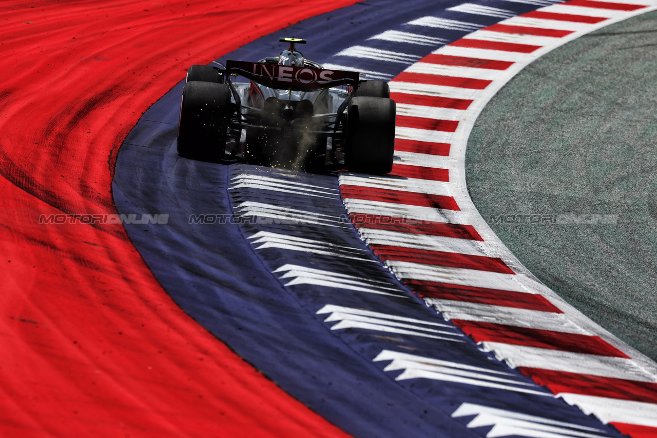 GP AUSTRIA, Lewis Hamilton (GBR) Mercedes AMG F1 W14.

30.06.2023. Formula 1 World Championship, Rd 10, Austrian Grand Prix, Spielberg, Austria, Qualifiche Day.

- www.xpbimages.com, EMail: requests@xpbimages.com © Copyright: Moy / XPB Images