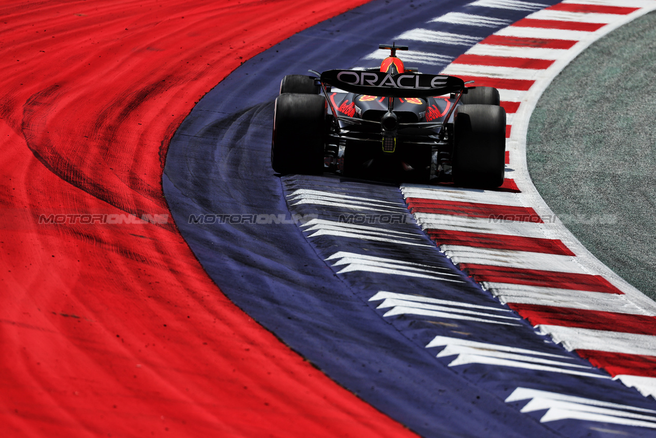 GP AUSTRIA, Max Verstappen (NLD) Red Bull Racing RB19.

30.06.2023. Formula 1 World Championship, Rd 10, Austrian Grand Prix, Spielberg, Austria, Qualifiche Day.

- www.xpbimages.com, EMail: requests@xpbimages.com © Copyright: Moy / XPB Images