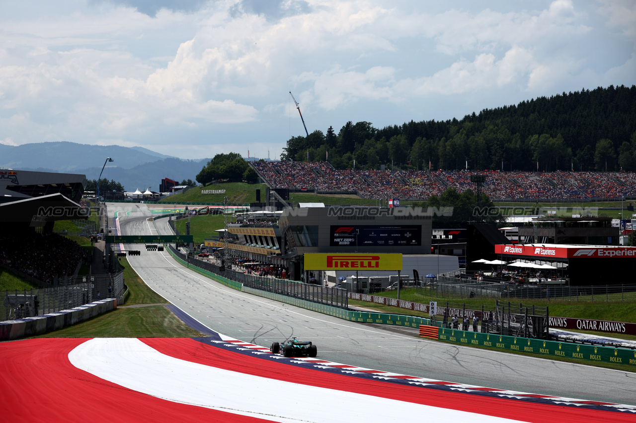 GP AUSTRIA, Lance Stroll (CDN) Aston Martin F1 Team AMR23.

30.06.2023. Formula 1 World Championship, Rd 10, Austrian Grand Prix, Spielberg, Austria, Qualifiche Day.

- www.xpbimages.com, EMail: requests@xpbimages.com © Copyright: Moy / XPB Images