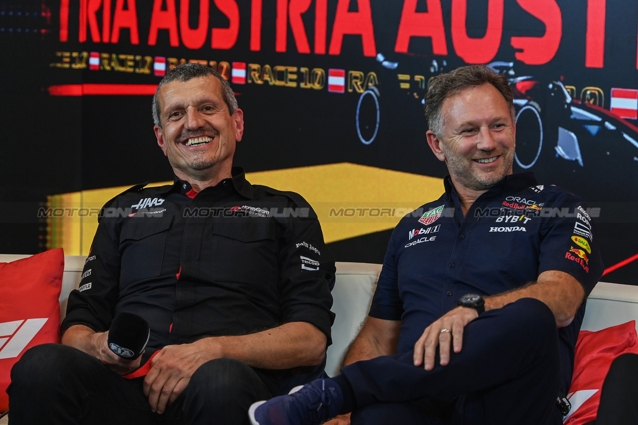 GP AUSTRIA, (L to R): Guenther Steiner (ITA) Haas F1 Team Prinicipal e Christian Horner (GBR) Red Bull Racing Team Principal in the FIA Press Conference.

30.06.2023. Formula 1 World Championship, Rd 10, Austrian Grand Prix, Spielberg, Austria, Qualifiche Day.

- www.xpbimages.com, EMail: requests@xpbimages.com © Copyright: XPB Images