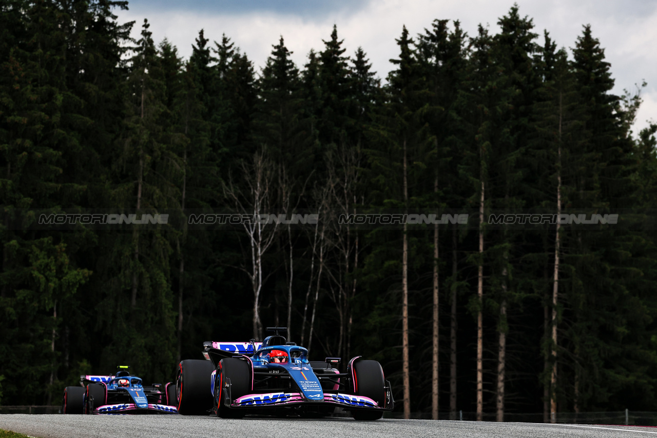 GP AUSTRIA, Esteban Ocon (FRA) Alpine F1 Team A523 davanti a team mate Pierre Gasly (FRA) Alpine F1 Team A523.

30.06.2023. Formula 1 World Championship, Rd 10, Austrian Grand Prix, Spielberg, Austria, Qualifiche Day.

 - www.xpbimages.com, EMail: requests@xpbimages.com © Copyright: Coates / XPB Images