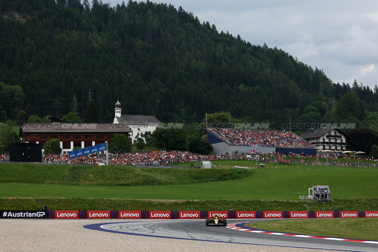 GP AUSTRIA, Lando Norris (GBR) McLaren MCL60.

30.06.2023. Formula 1 World Championship, Rd 10, Austrian Grand Prix, Spielberg, Austria, Qualifiche Day.

- www.xpbimages.com, EMail: requests@xpbimages.com © Copyright: Moy / XPB Images
