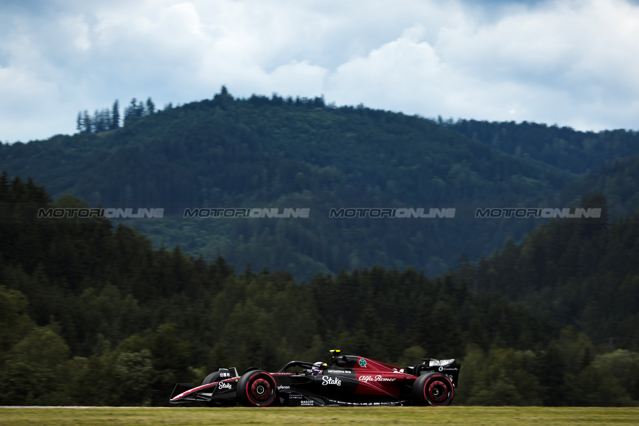 GP AUSTRIA, Zhou Guanyu (CHN) Alfa Romeo F1 Team C43.

30.06.2023. Formula 1 World Championship, Rd 10, Austrian Grand Prix, Spielberg, Austria, Qualifiche Day.

- www.xpbimages.com, EMail: requests@xpbimages.com © Copyright: Bearne / XPB Images
