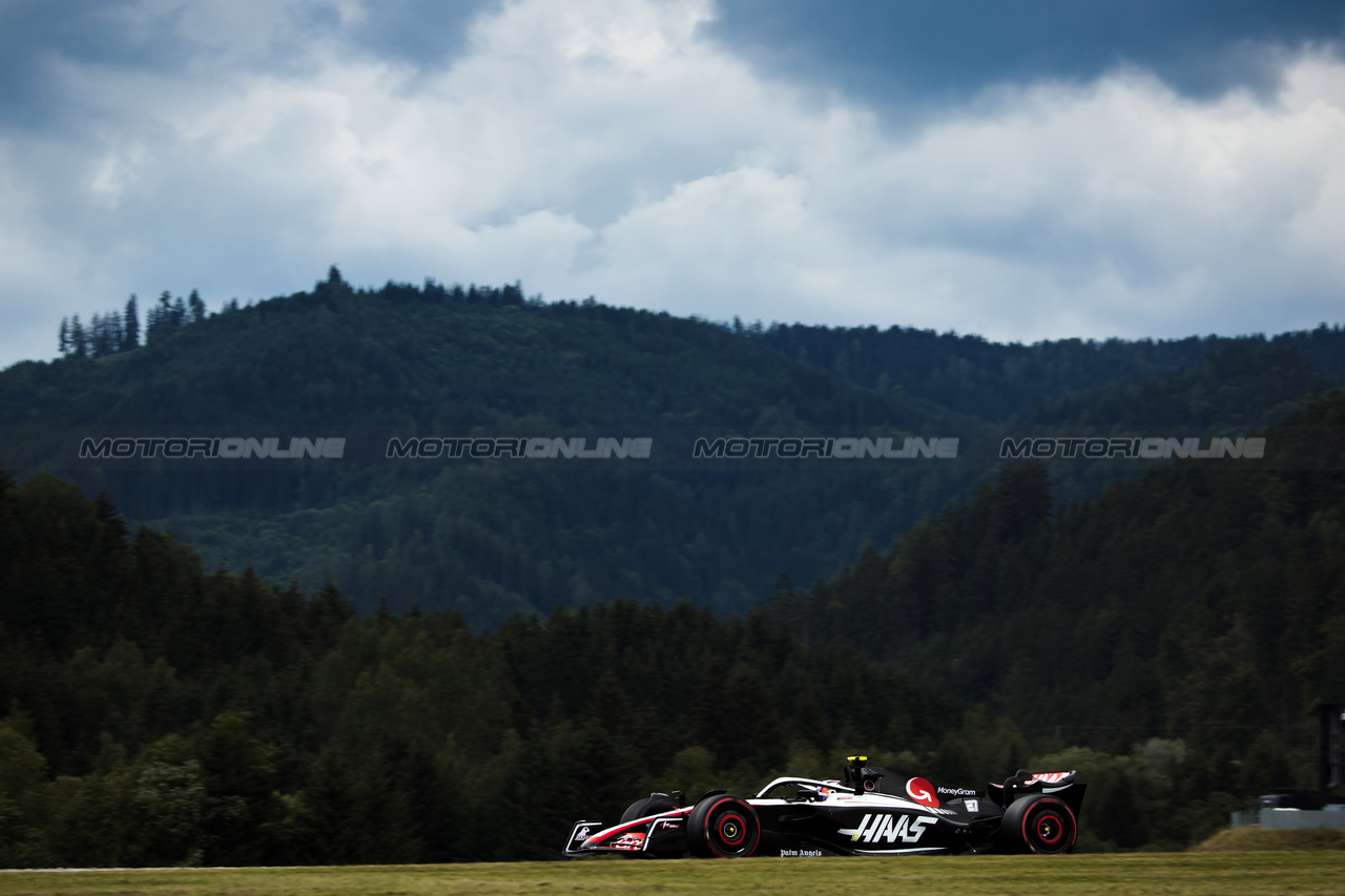 GP AUSTRIA, Nico Hulkenberg (GER) Haas VF-23.

30.06.2023. Formula 1 World Championship, Rd 10, Austrian Grand Prix, Spielberg, Austria, Qualifiche Day.

- www.xpbimages.com, EMail: requests@xpbimages.com © Copyright: Bearne / XPB Images