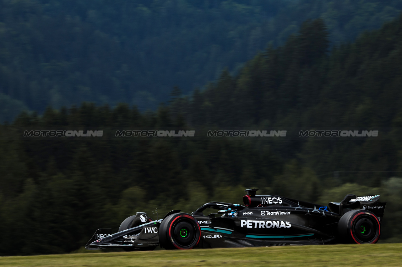 GP AUSTRIA, George Russell (GBR) Mercedes AMG F1 W14.

30.06.2023. Formula 1 World Championship, Rd 10, Austrian Grand Prix, Spielberg, Austria, Qualifiche Day.

- www.xpbimages.com, EMail: requests@xpbimages.com © Copyright: Bearne / XPB Images