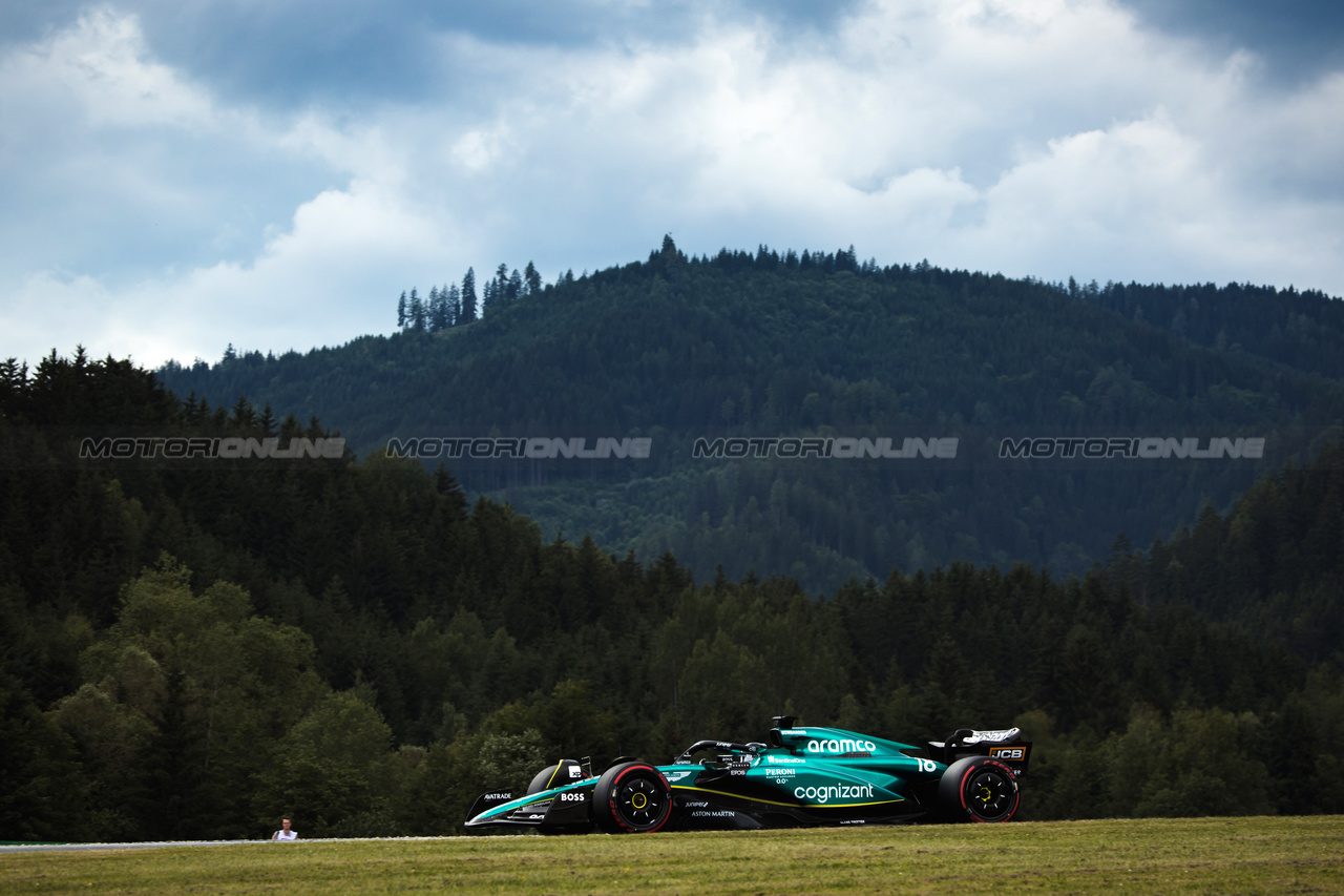 GP AUSTRIA, Lance Stroll (CDN) Aston Martin F1 Team AMR23.

30.06.2023. Formula 1 World Championship, Rd 10, Austrian Grand Prix, Spielberg, Austria, Qualifiche Day.

- www.xpbimages.com, EMail: requests@xpbimages.com © Copyright: Bearne / XPB Images